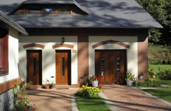 克里斯卡阿帕特曼尼酒店