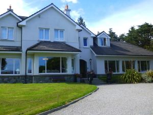 Loch Lein Country House