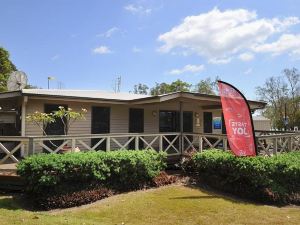 Nrma Lake Somerset Holiday Park