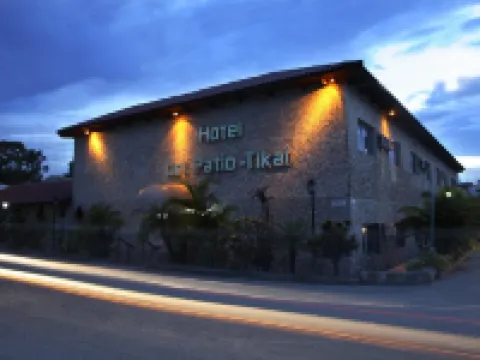Hotel del Patio Hotels in Flores