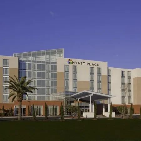 Hyatt Place Santiago/Vitacura Отели рядом с достопримечательностью «Лас-Кондес»