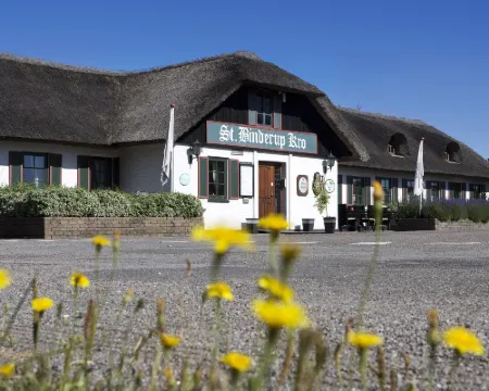 St. Binderup Kro Hotels in Ars