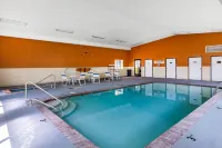 Rodeway Inn - Pools