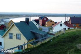 Ekker Island Arctic Lodge