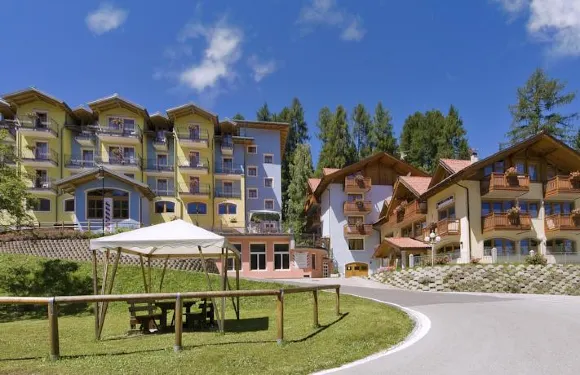 奈格利特拉酒店