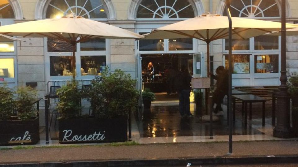 Alla Scalinata del Teatro Rossetti Confort Suites Parcheggio in Viale XX Settembre