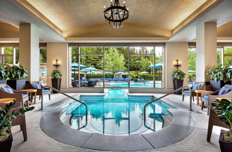 Fairmont Chateau Whistler photo 2