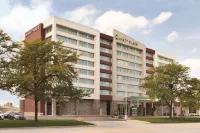 Hyatt Place Chicago O'Hare Airport Hotels near Rosemont Metra Train Station