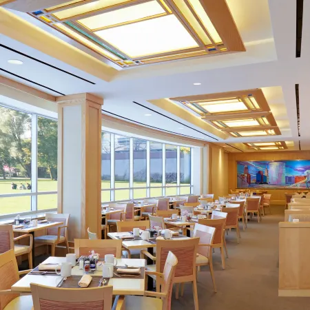 InterContinental Hotels SUITES HOTEL CLEVELAND by IHG