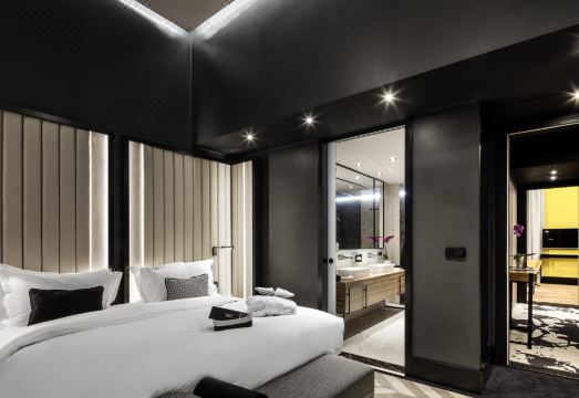 5. 센추리 올드 타..