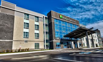 Holiday Inn Express & Suites Vaudreuil - Dorion