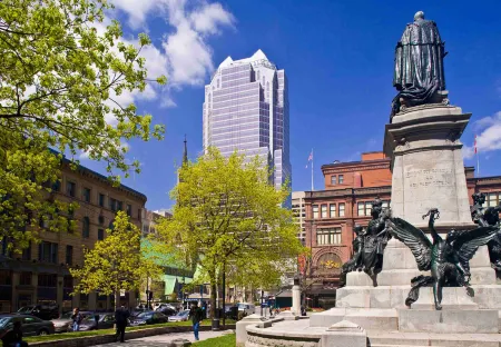 Renaissance Montreal Downtown Hotel