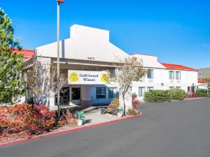 Econo Lodge Pueblo