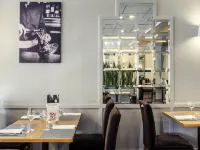 Hôtel Mercure Paris Porte d'Orléans Hotel di Montrouge