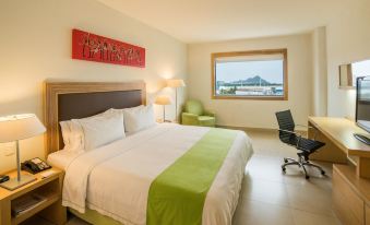 Holiday Inn Express Manzanillo