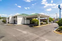 Motel 6 Waycross, GA Các khách sạn ở Sunnyside