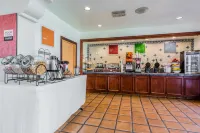 Comfort Inn & Suites Orange County John Wayne Airport - breakfast
