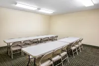 Econo Lodge Harrisburg - Hershey Hotels in Progress