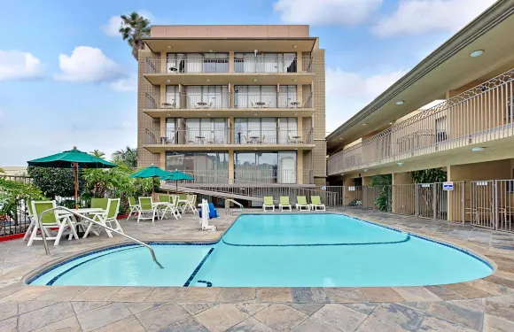 託倫斯套房酒店