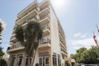 Hotel London فنادق في غليفادا