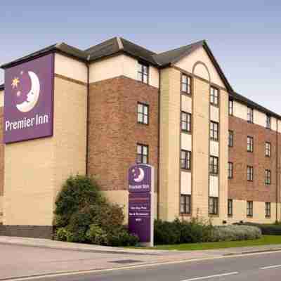 Premier Inn London Edgware Hotel Exterior