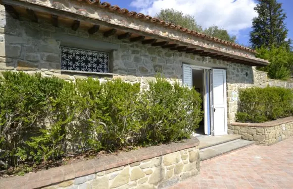 瓦倫蒂娜公寓酒店