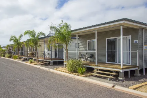 The Sundowner Cabin & Tourist Park Hotel di Whyalla