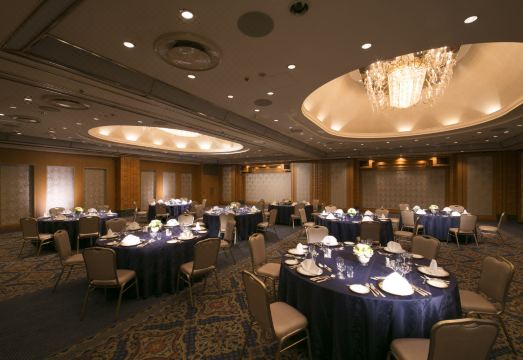 1. 메이테츠 그랜드..