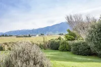 Kaikoura Motor Inn Hotels in Hapuku