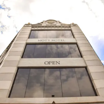 Moty Hotel
