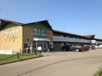 Silver Crest Lodge Hotels in Clairmont