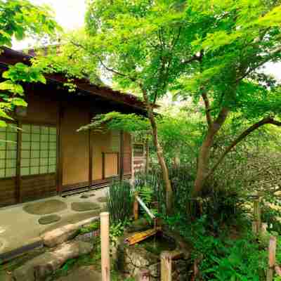 賀茂川荘 Hotel Exterior