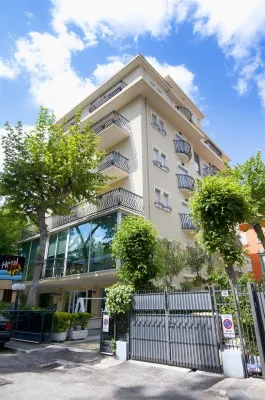 Hotel Aria di Mare - Bed & Brunch in Centro a Riccione