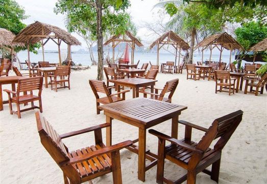 2. 피피 더 비치 ..