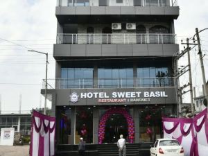 Sweet Basil Hotel and Restaurant