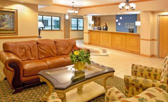Holiday Inn Express & Suites Elkhart-South