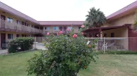 Knights Inn Phoenix at N Black Canyon Hwy - Motels