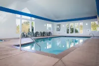La Quinta Inn & Suites by Wyndham Newport