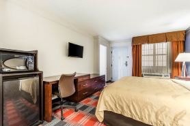 Quality Inn & Suites Airport