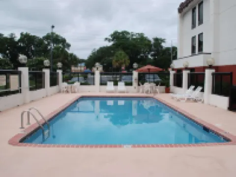 Comfort Inn Hotels in Darien