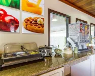 Quality Inn la Crosse - breakfast