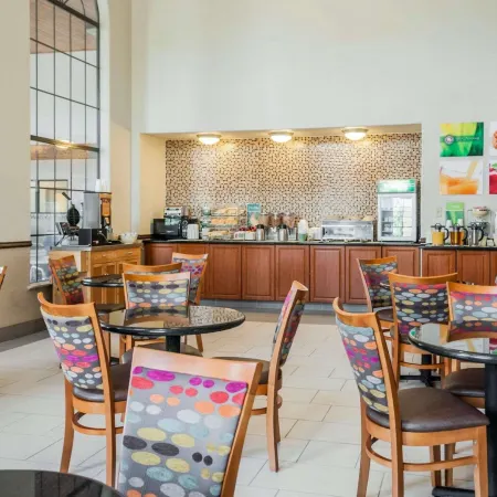 Quality Inn & Suites Albuquerque West