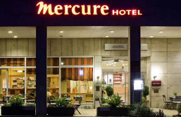 腓特烈斯多夫巴特洪堡美居酒店