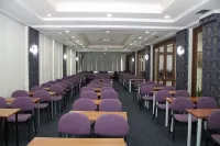 Hotel Leonardo Hotels in Shkallnur