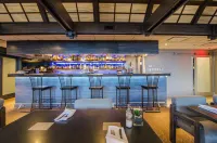 คอร์ทยาร์ด โดย มาริออท รีจีน่า ดาวน์ทาวน์