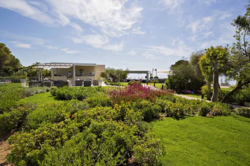 Forte Village Resort - Villa Del Parco & Spa فنادق في سانتا مارغريتا دي بولا
