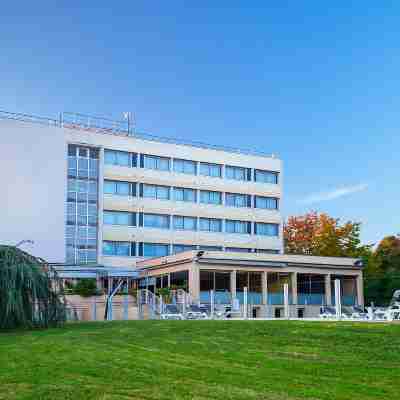 Hôtel Mercure Mâcon Bord de Saône Hotel Exterior