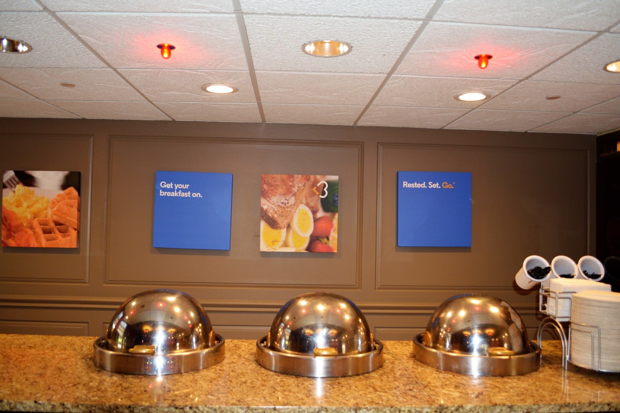 Comfort Inn & Suites Evansville Airport