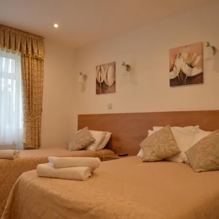 Gatwick Cambridge Hotel