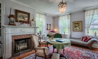 Lightner Farmhouse B&B